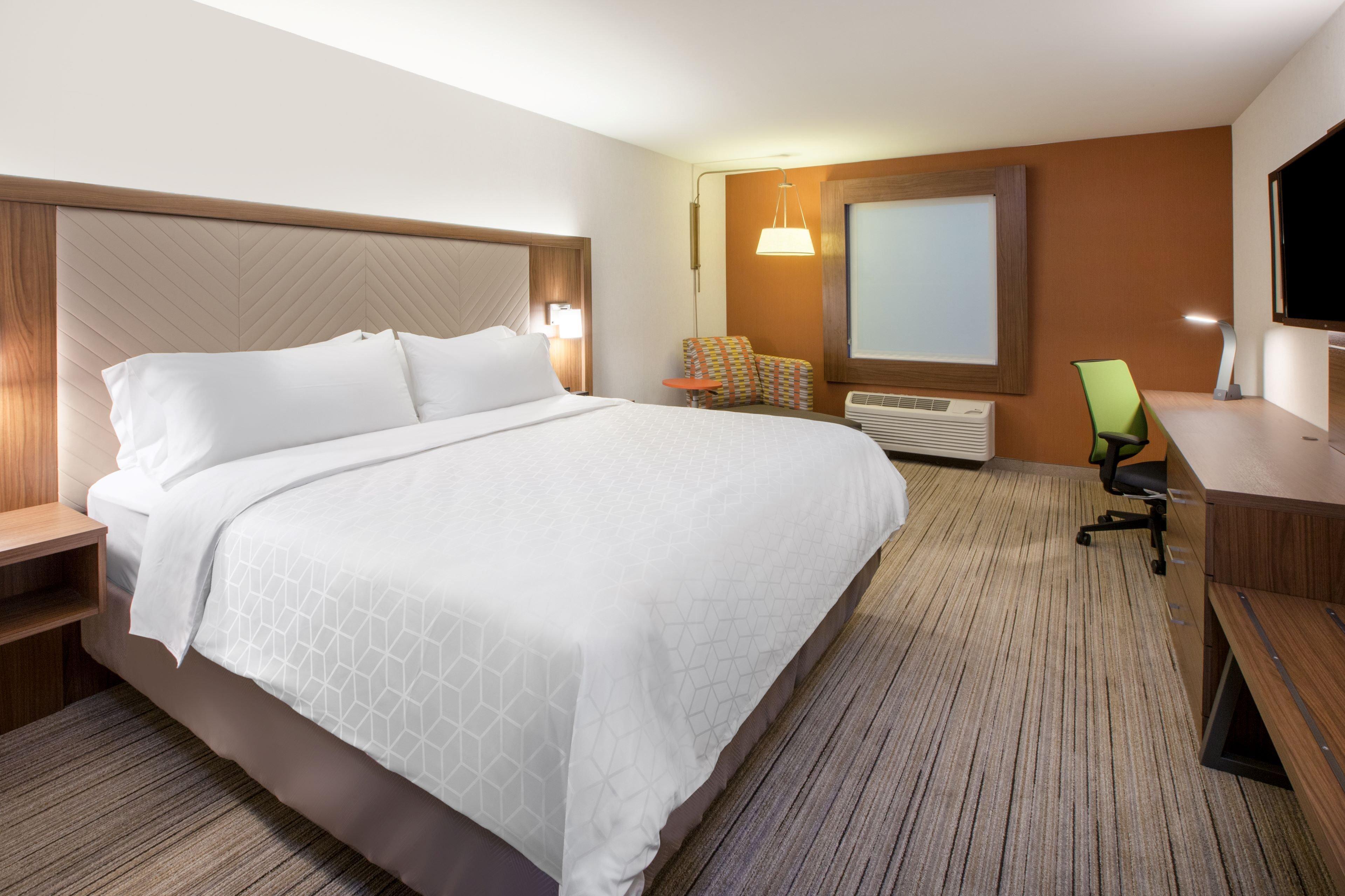Holiday Inn Express & Suites Butler, An Ihg Hotel מראה חיצוני תמונה