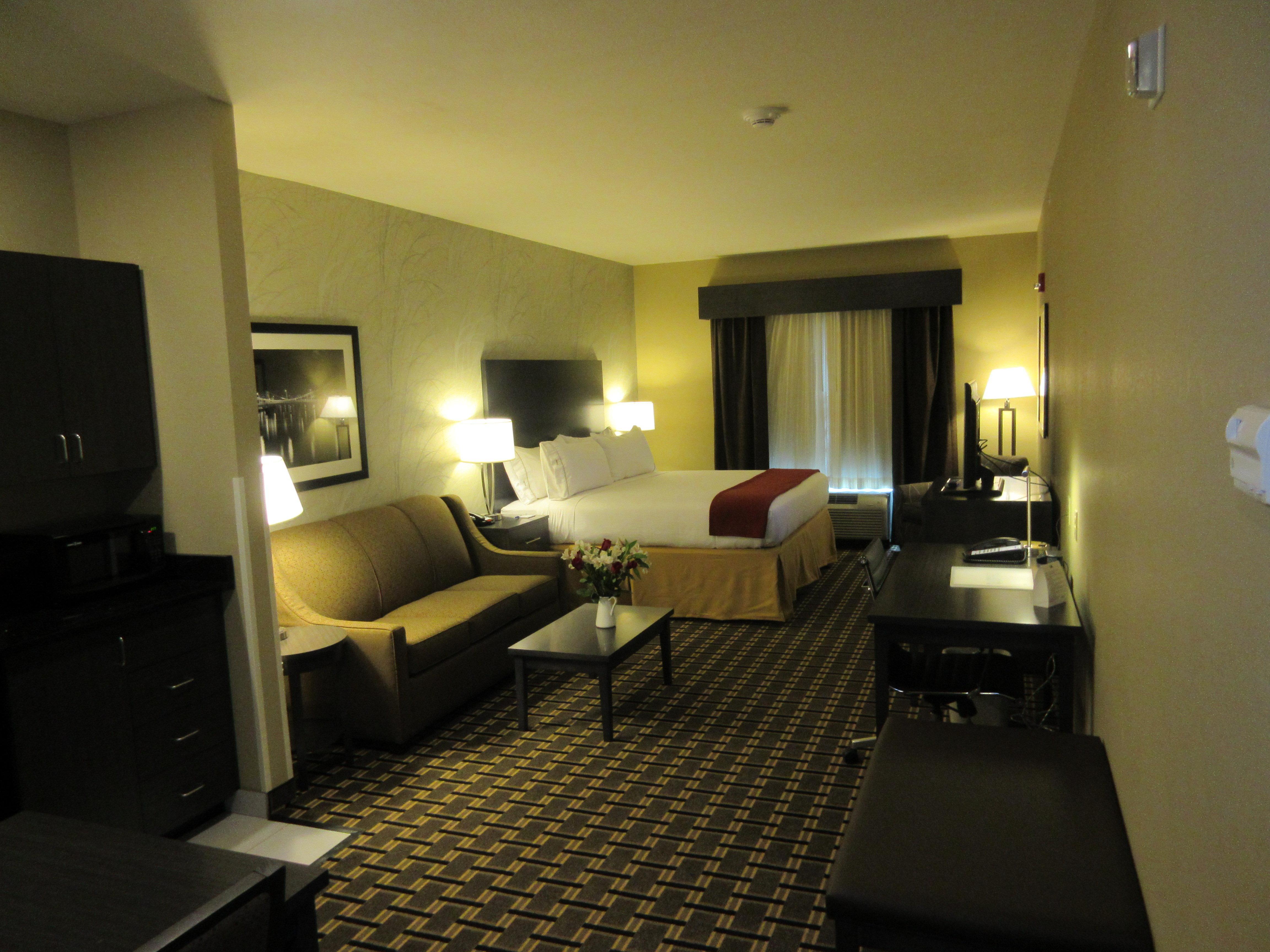 Holiday Inn Express & Suites Butler By Ihg מראה חיצוני תמונה