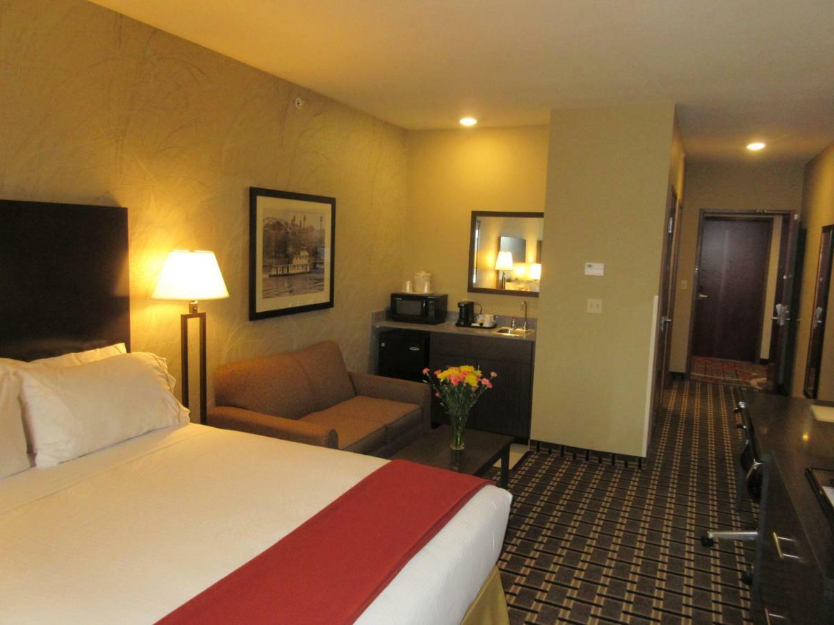 Holiday Inn Express & Suites Butler By Ihg מראה חיצוני תמונה